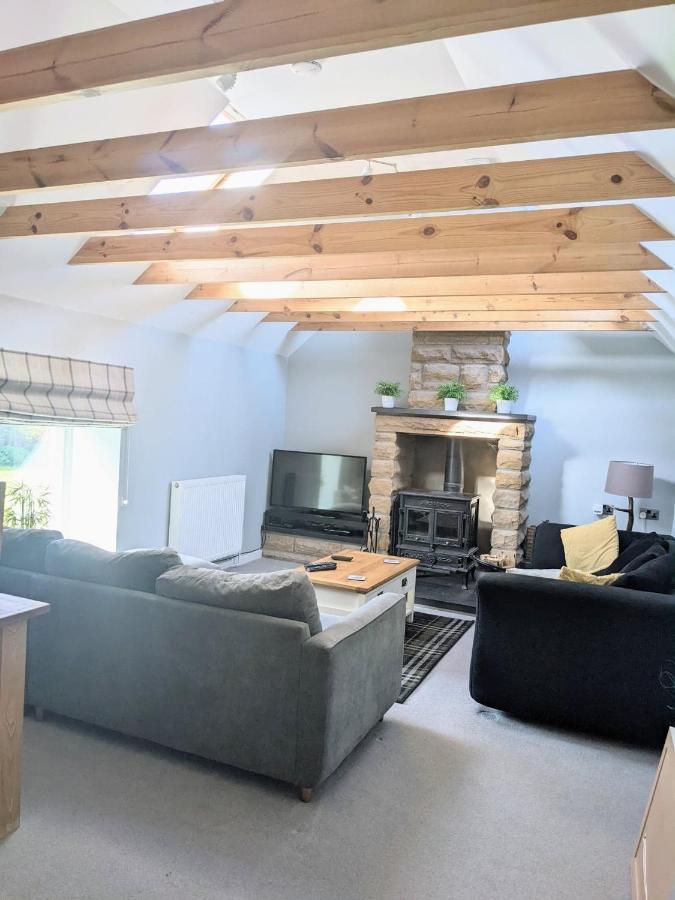 Ailnack Cottage -Cheerful Cottage With Secure Garden And Off Street Parking Sleeps 4 โทมินทูล ภายนอก รูปภาพ