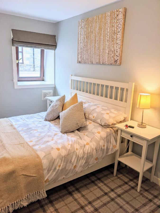 Ailnack Cottage -Cheerful Cottage With Secure Garden And Off Street Parking Sleeps 4 โทมินทูล ภายนอก รูปภาพ